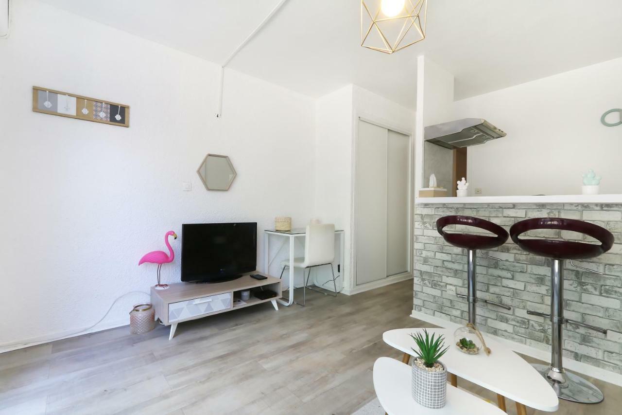L escapade, wifi, parking, netflix, appart 2pers Apartment Montpellier Bagian luar foto